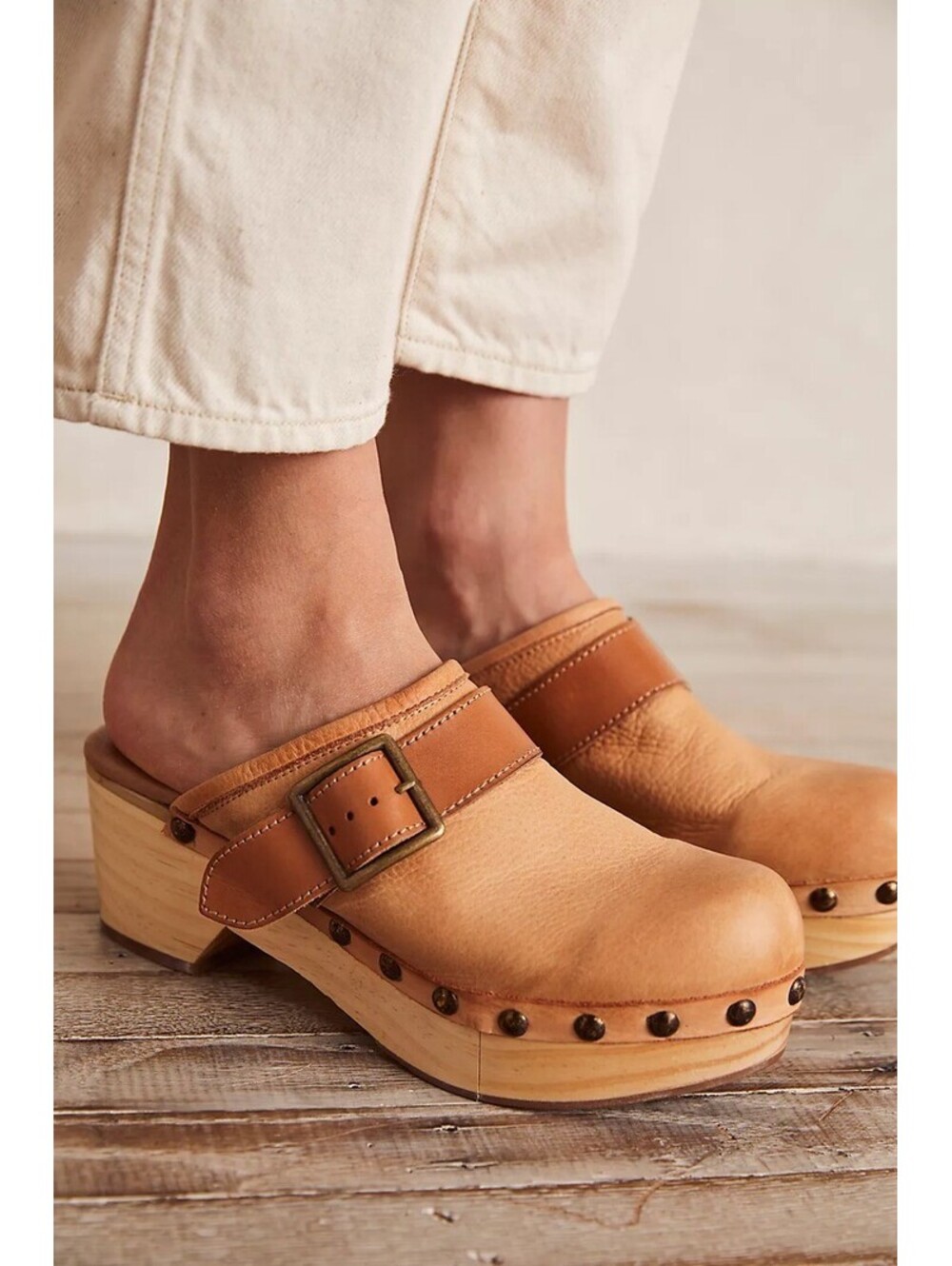 FP Collection Culver City Studded Leather Platform Clogs Size 38